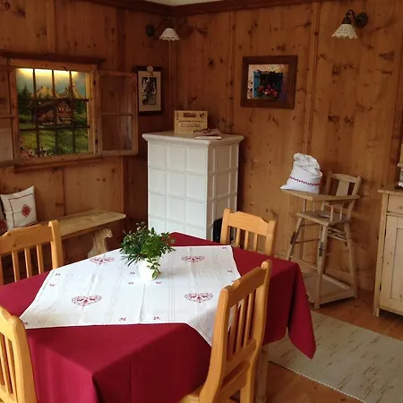Rose Di Bosco Bed & Breakfast Predazzo