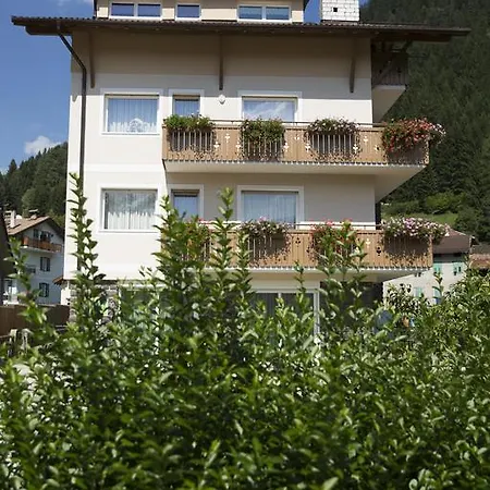 Rose Di Bosco Bed & Breakfast *